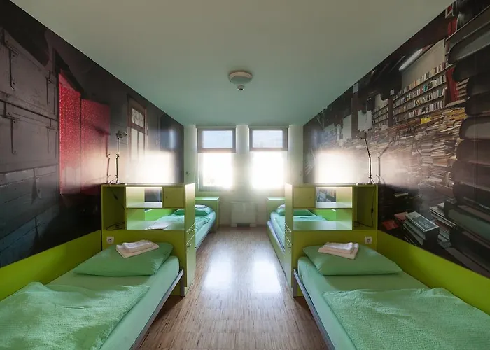 بيت شباب Pekarna